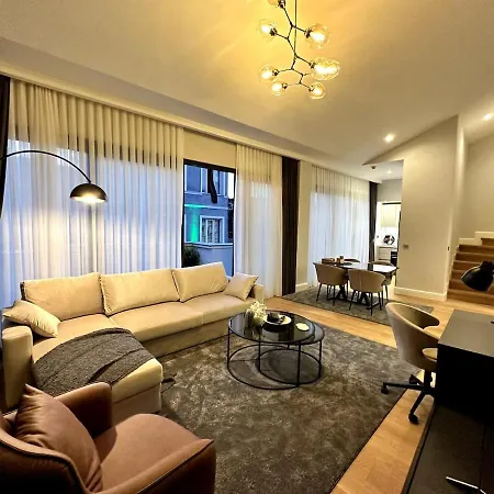 Sunlit Serenity Designer's Dream * İstanbul