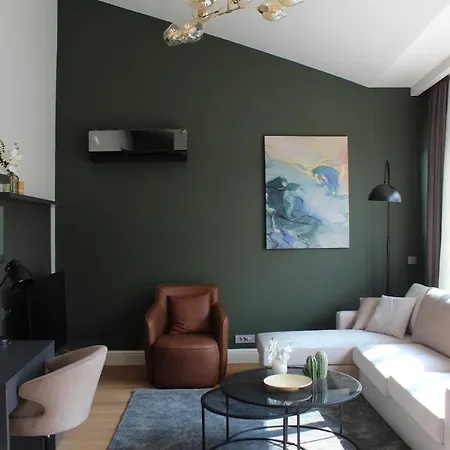 Sunlit Serenity Designer's Dream * İstanbul